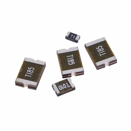 Taille standard du fusible 1812 de Resettale de dispositifs extérieurs de bâti de PPTC SMD