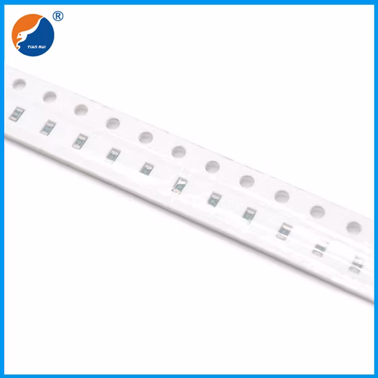 Fusibles CMS à action rapide et à action lente pour montage en surface, 1206